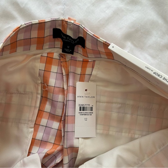 Ann Taylor loft mid rise crop chino pants - Picture 4 of 7